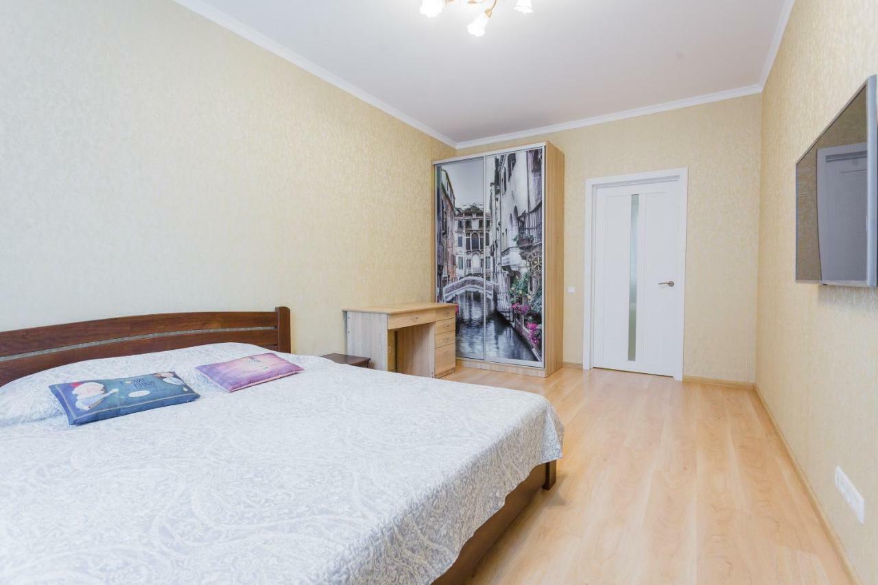 Business Class Apartment At Lomonosova Kyiv Exterior photo