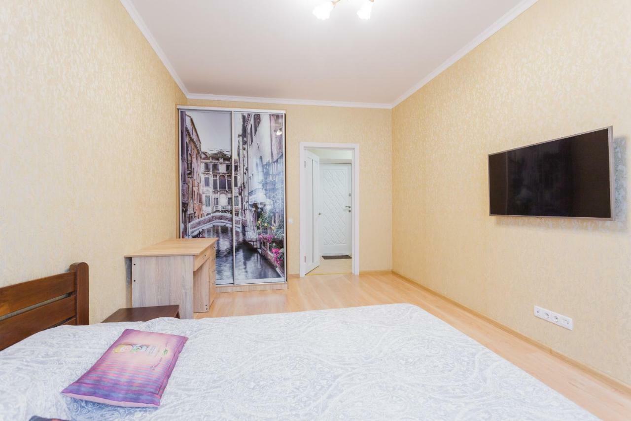 Business Class Apartment At Lomonosova Kyiv Exterior photo